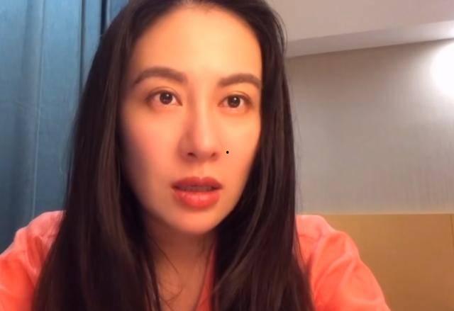男明星女朋友爆料视频在线观看,女朋友亲曝甜蜜瞬间，视频曝光引网友热议