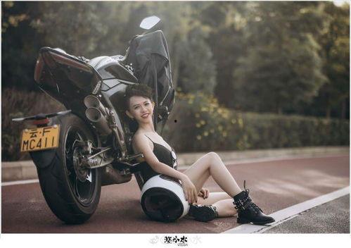 爆料机车女孩视频播放下载,火爆网络的热门瞬间回顾