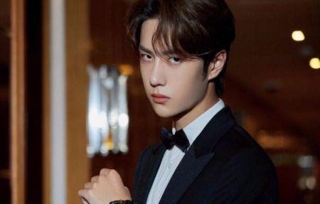 爆料最新肖战王一博,神秘合作引粉丝热议