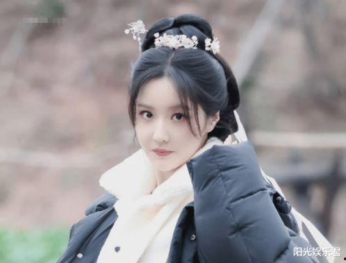 娱乐吃瓜姐王艺瑾是谁扮演的,娱乐吃瓜界的神秘面孔  第2张