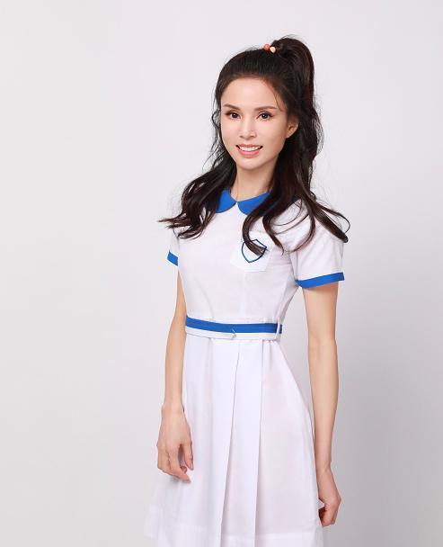 娱乐吃瓜酱服装图片高清,揭秘娱乐吃瓜酱的潮流服装搭配 第3张 娱乐吃瓜酱服装图片高清,揭秘娱乐吃瓜酱的潮流服装搭配 第3张