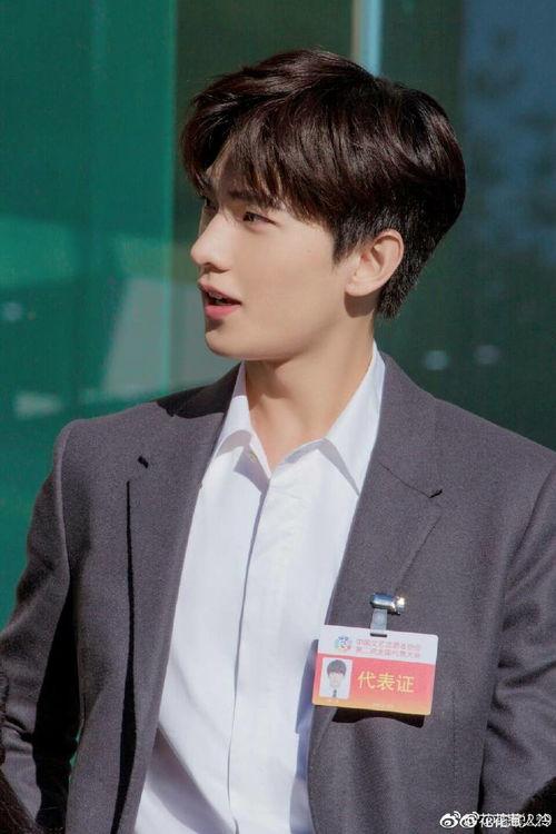 杨洋近期爆料新闻视频,揭秘幕后的真实故事  第3张