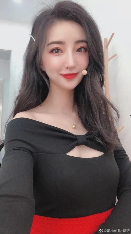 主播爆料身材视频下载,揭秘网络红人真实身材之谜 第3张 主播爆料身材视频下载,揭秘网络红人真实身材之谜 第3张