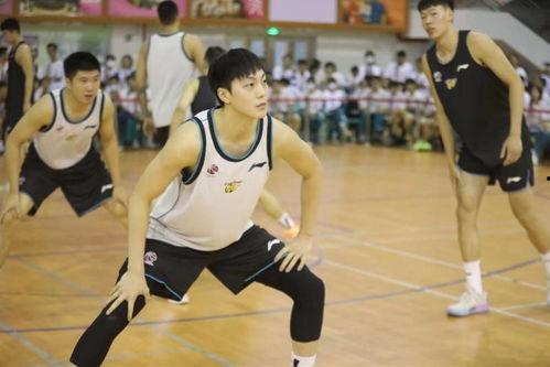 篮球女明星爆料事件视频,揭秘背后真相