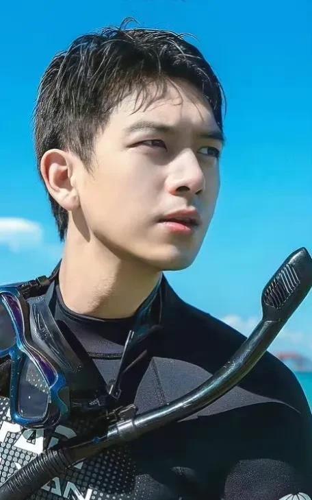 娱乐圈爆料丑星是谁啊,揭秘丑星身份之谜 第2张 娱乐圈爆料丑星是谁啊,揭秘丑星身份之谜 第2张